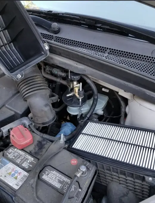 Pressure bleeding the brakes at the master cylinder